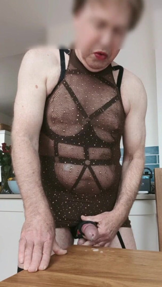 Bellhead: Slow motion lingerie fun