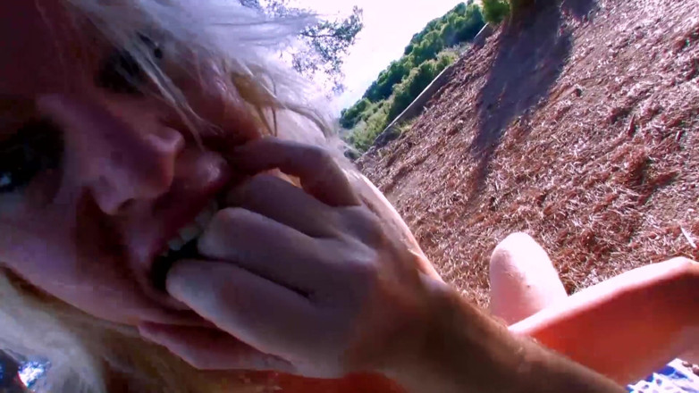 Public Entertainment: Astonishing milf gets anally banged outdoors