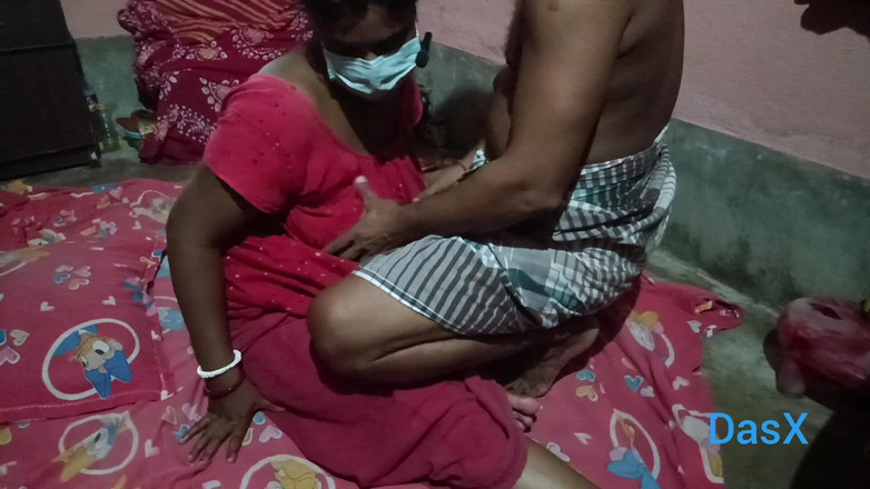 Pakhi0705: Amigos, esposa rabuda sozinha em casa. Grande buceta cremosa