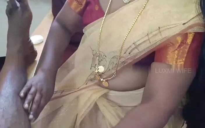 Luxmi Wife: Fucking Chithi / Chaachi in Sexy Saree - Part 1