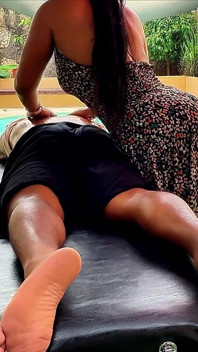 Ditimpa musibah oleh ibu tiri miang, urut dengan pengakhiran yang bahagia