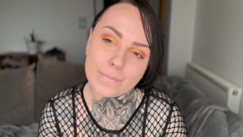 Miss Valentina: Mengirim Kehidupan