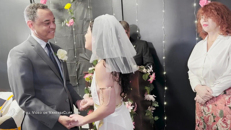 Cliff Media: उसकी शादी में सामूहिक चुदाई - वेदी पर दुल्हन की नस्ल - vanessa Cliff