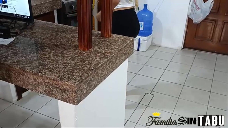 PattyUpFucked: The Conceited Plumber Stuck His Pipe up the Ass of...