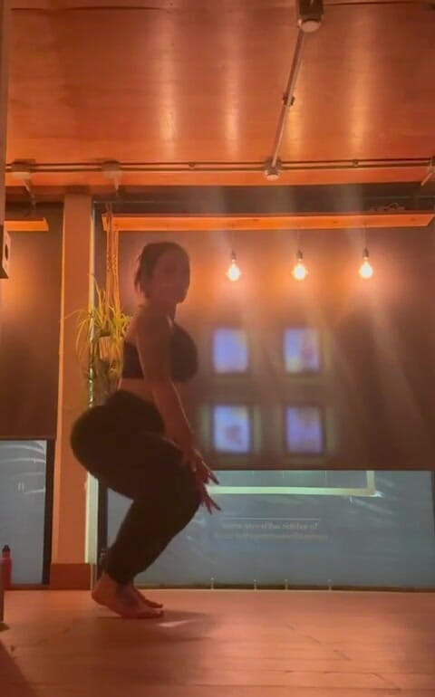 Adreena Winters: 이번 주에 당신에게 모든 동기를 부여하기 위해 조금 다른 무언가!