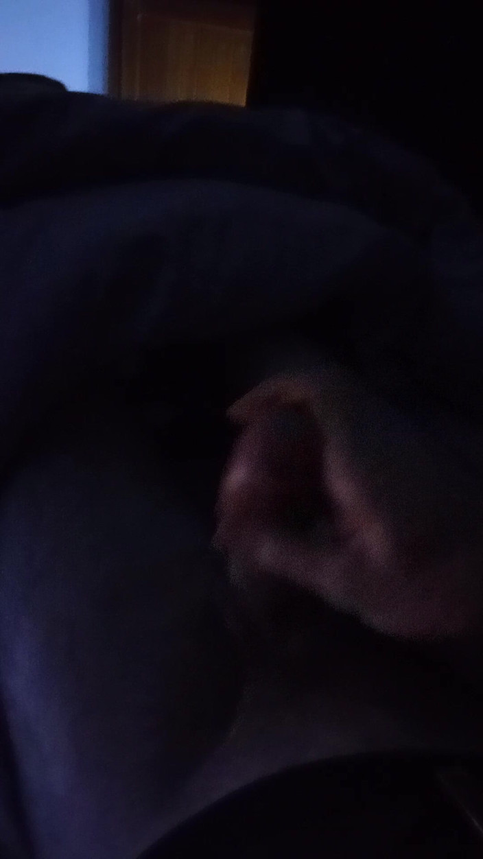 Leoleoleoname: Thủ dâm con cu của tôi