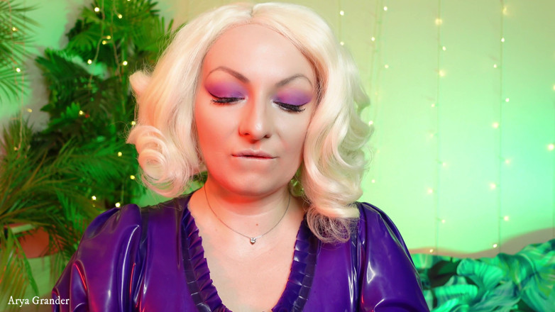 Arya Grander: Lateks eldiven giyiyor fetiş asmr arya grander
