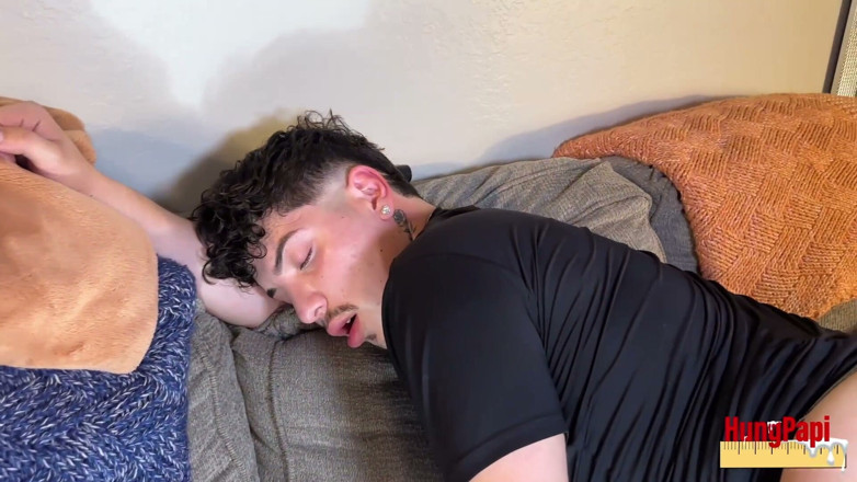 Hung Papi: Uncut Hung Papi Fucking Big Dick Uncut Twink Bareback