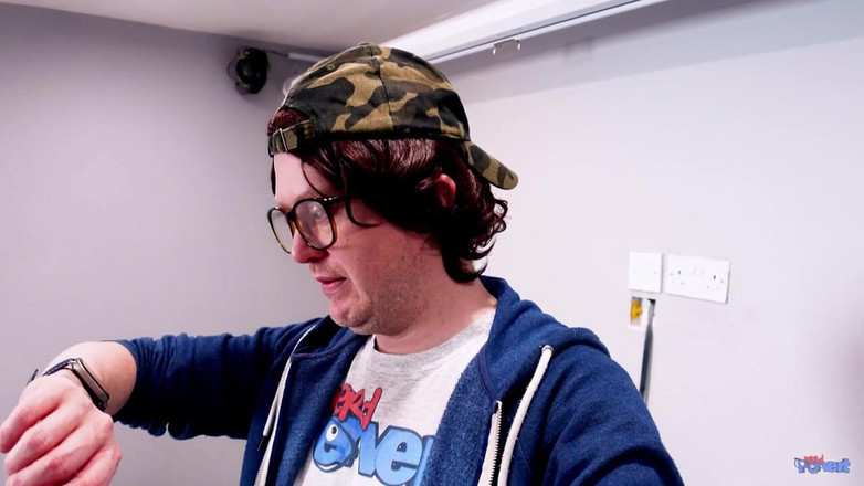 Nerd Pervert: April Doll - April Kembali untuk zakar nerd