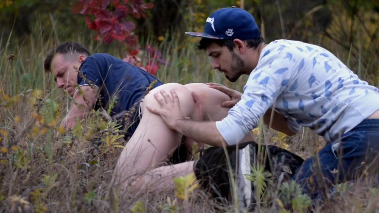 Laur Balaur Production: Laur Balaur getting his asshole and mouth fucked