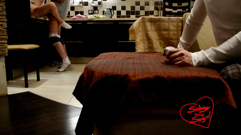 SOboyandSOgirl: Un ami baise une sexwife dans le dos de son...