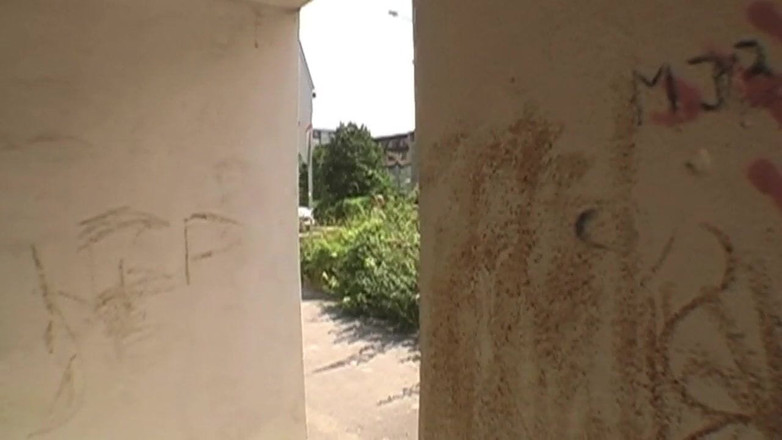 Rosen video productions: Genç sarışın erkek delisi her zaman açık havada gelip sikilmek...