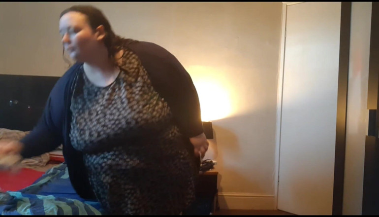 SSBBWLadyBrads: SSBBW viene cambiata dopo la doccia