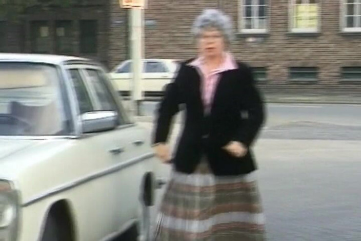 German's Fat and Old Ladies: Solo German Granny Likes to Finger Her Cunt