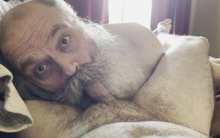 FuzzyBeardBoy: Gizli emiyor, teşhir ediyor - kasadan #001