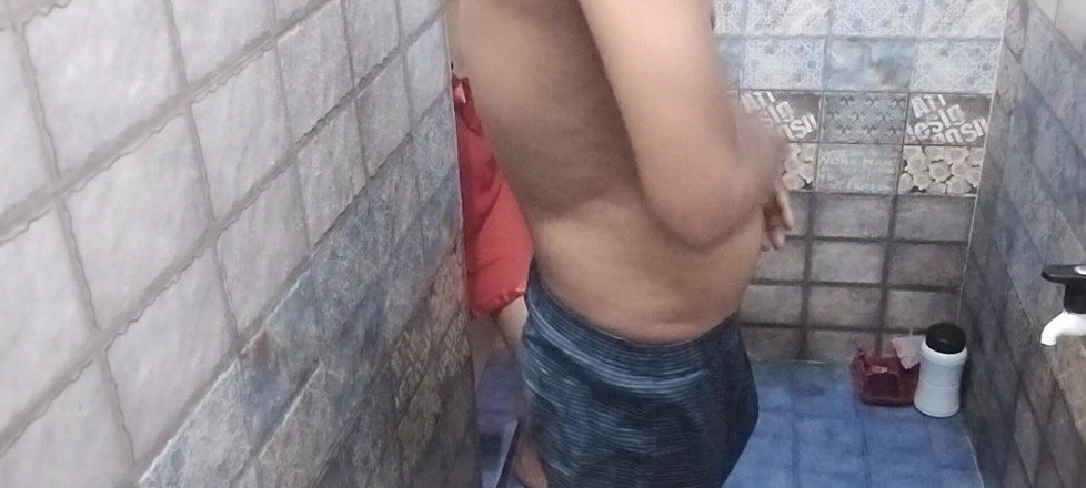 Sudipdhal1: Stepsister and Stepbrother Bathroom