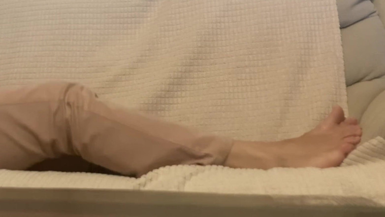 PriyaNaavya: Stare at Her Gorgeous Feet and Jerk off
