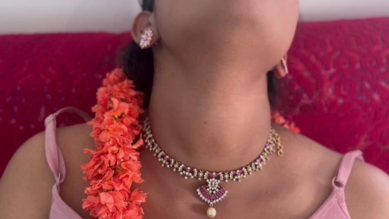 Mary V: Вібратор, секс-вібратор всередині пизди