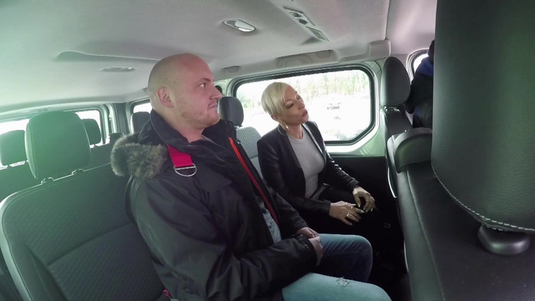 FUCK PARTY XXX and VINTAGE PARTY: Blonde MILF sucks good cock in the car