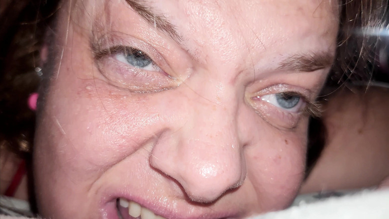 Housewife Hayley: La casalinga hayley - solo un altro pompino e un profondo...