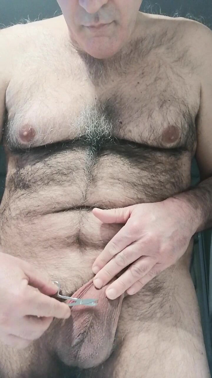 Setesesso7: Me afeo la polla y enjabonan mi capilla y luego...