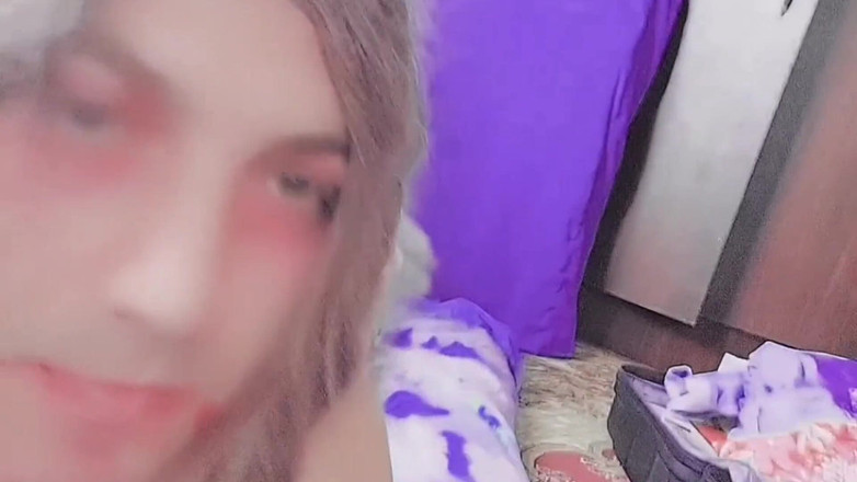 Kitty_Cross: 不要盯着太久，宝贝