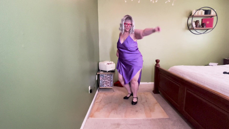 Alice Stoner: 흑인 대물 자지에게 따먹히는 핫한 변태 십대