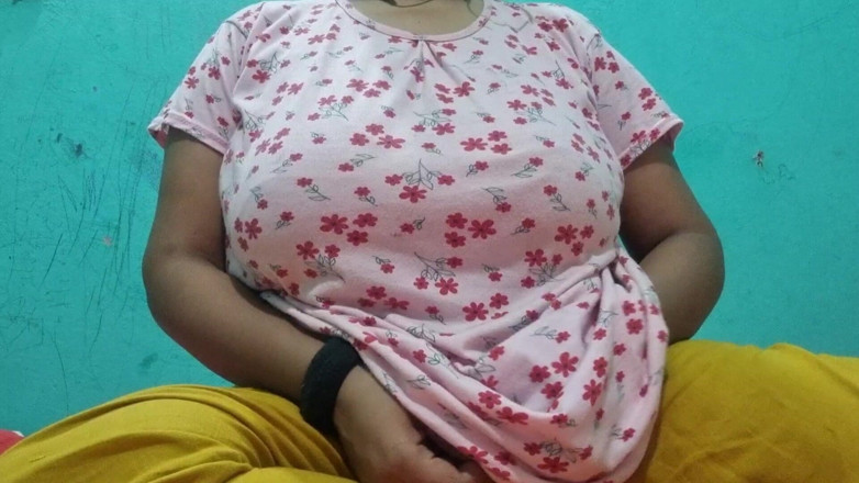 NilaRani693: La ragazza carina sexy ha bisogno di dita nella sua...