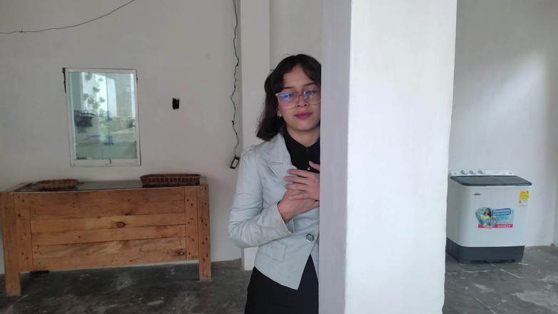 SugarPose: Enf Latina Teen Reporter Stripped