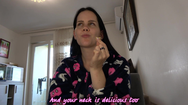 Anna Sky: Beautiful giantess Anna eats you