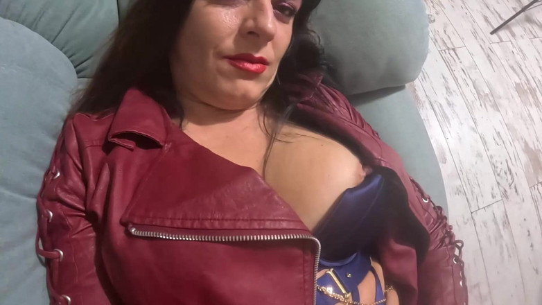 MilfyCalla: Obsesi Fetish Ludah - Cakap Kotor, Merokok &amp; Melancap Basah 324