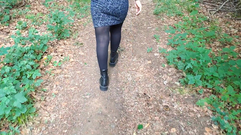 Sandra Falkenhauer: Enjoying Driving and Masturbate