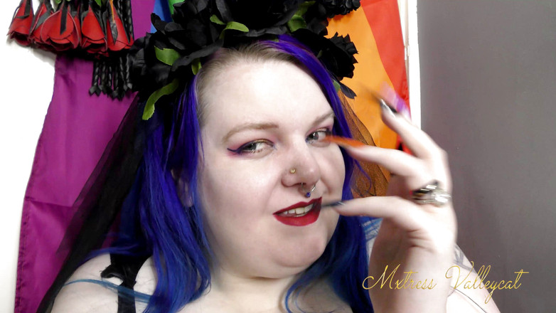 Mxtress Valleycat: Souffle mes ongles