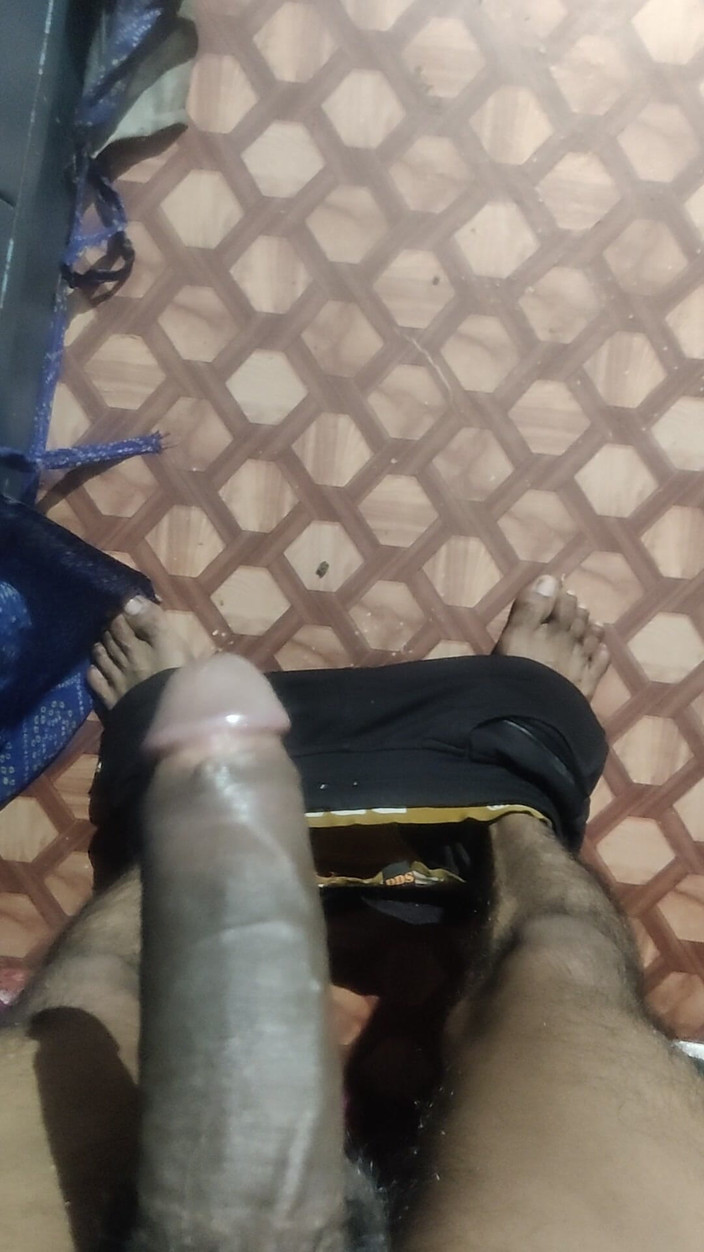 Gigolo Tv: Bàn tay của bạn tốt hơn âm hộ