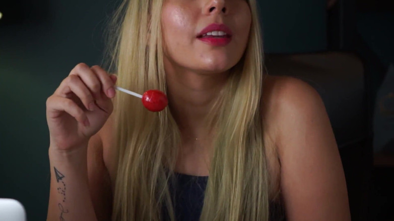 Cipriani: Colombian blonde model, with her sexy body, shows her lovely...