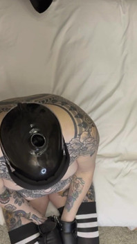 Fuckpig del maestro: intensa follada facial en máscara de látex