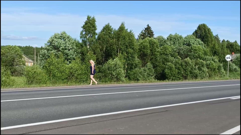 RedRoseRus: Jag slänger trosorna på vägen