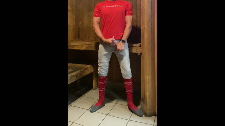 JockDad87: 사우나에서 Dilfjockdad87의 또 다른 뜨겁고 발정난 에지 세션