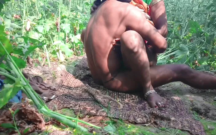 Sumang studio: Bengali Landlord Fucked His Mistress Hard in His Field. Brother...
