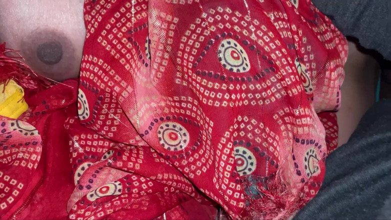 Madhya Sangeeta: Seorang awek berusia 19 tahun bermula dengan kekasihnya