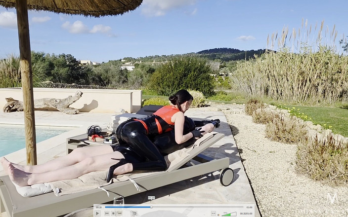 MissyVanLicks: Smyslné pěstování