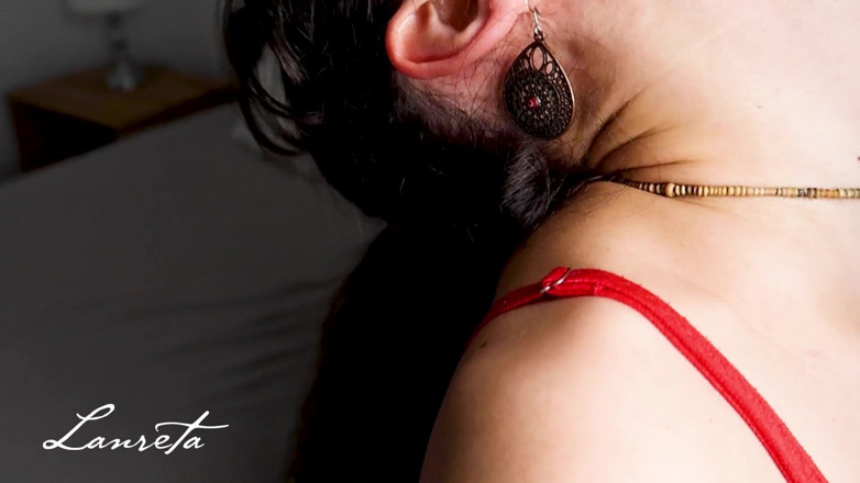 Lanreta: Close up neck fetish