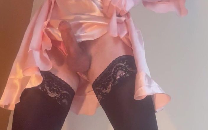 Jessica silk: Jess silk lagi asik ngentot dildo ukuran kontol pria kulit...