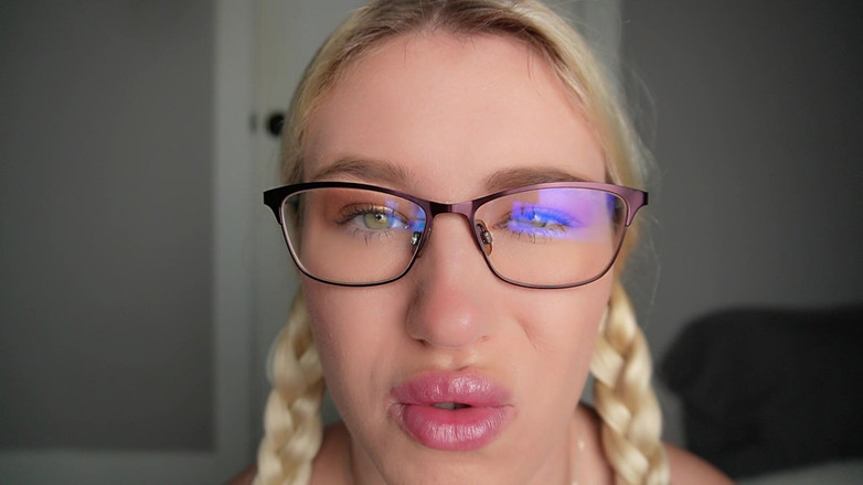 Keeks3005: Ponížení v hodině oběda