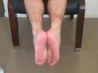 Manly foot: Lick My Feet - Foot Fetish