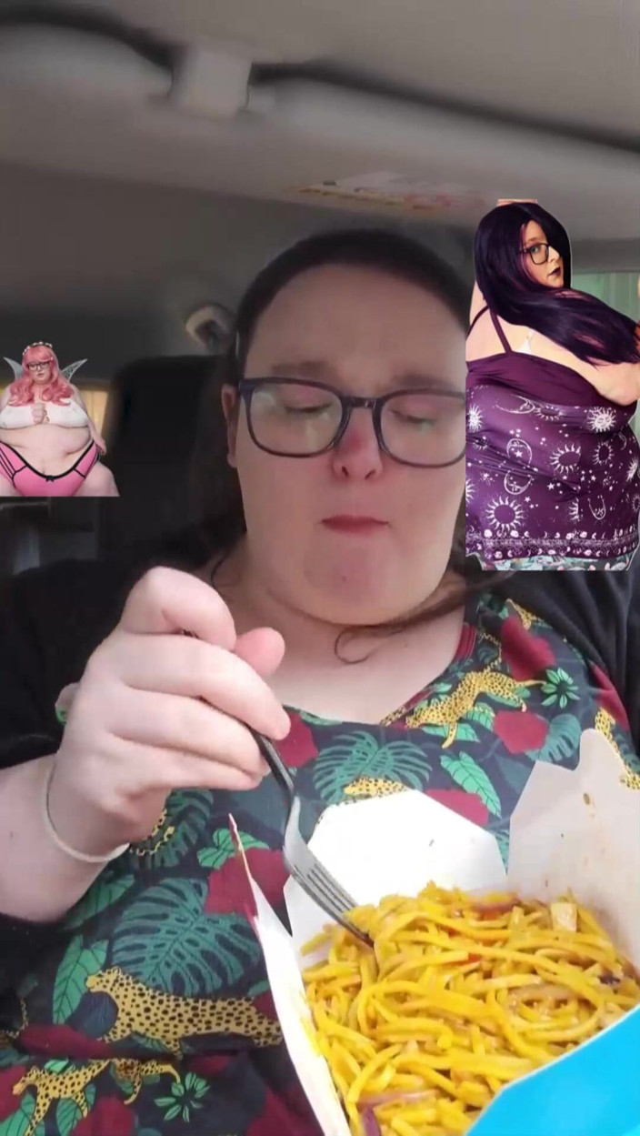 SSBBWLadyBrads: Ssbbw lezzetli bir ikramda şımartılıyor