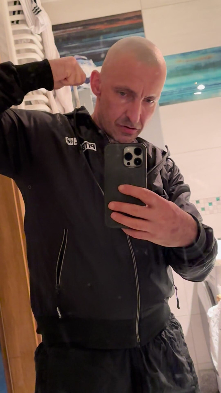 Ditrypig fetish: Disrty Bedroom