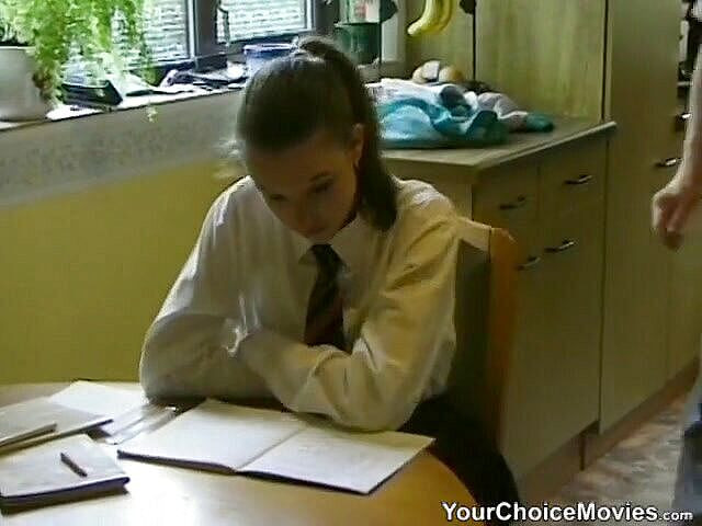 Your Choice Movies: Studente scopata da uomo più anziano