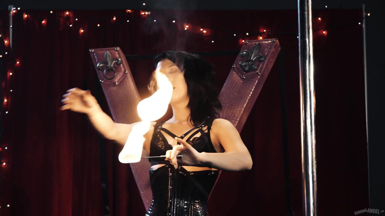 Burning Angel: 버닝젤 - Joanna Angel Gangbang - 위와 같이 1부