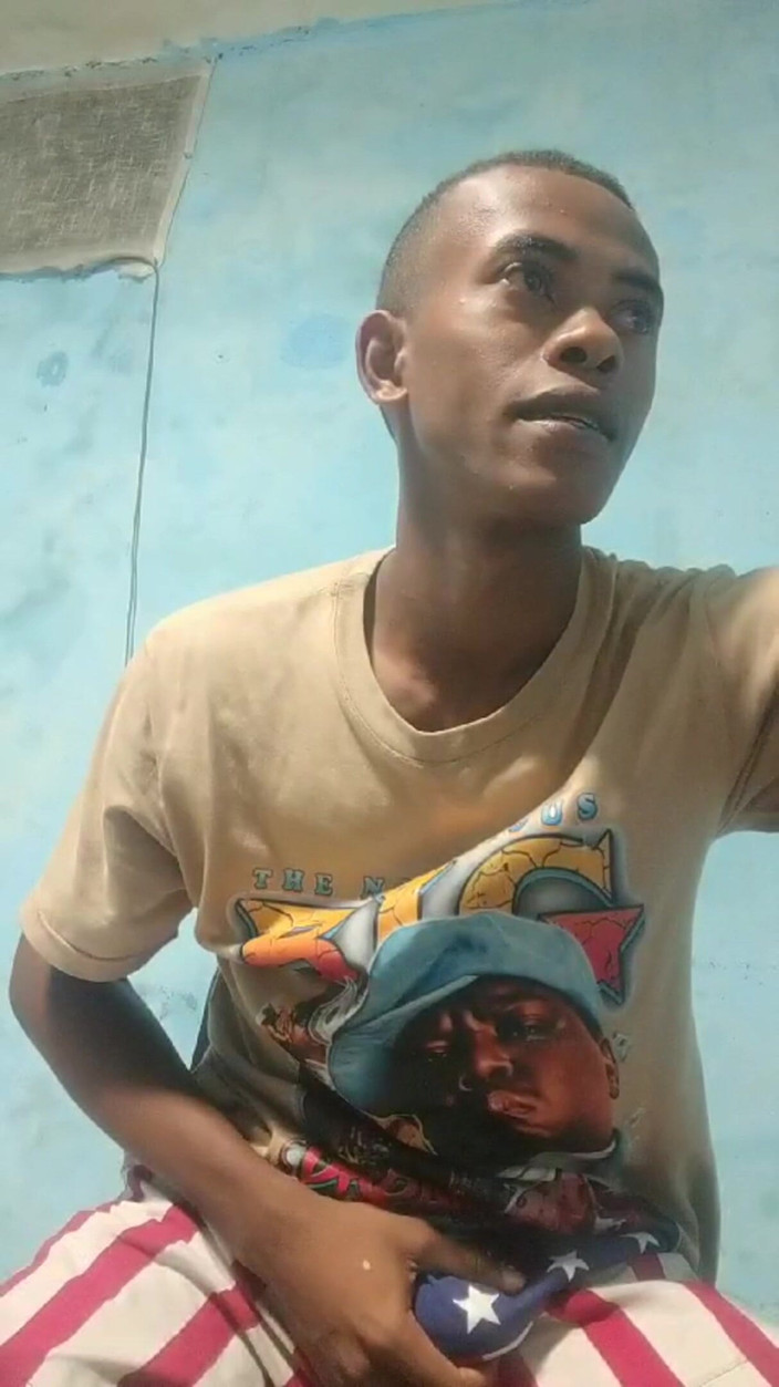 Rent A Gay Productions: Sega e poi viene il vicino